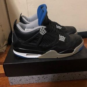 Air Jordan 4 Motorsport Alternate